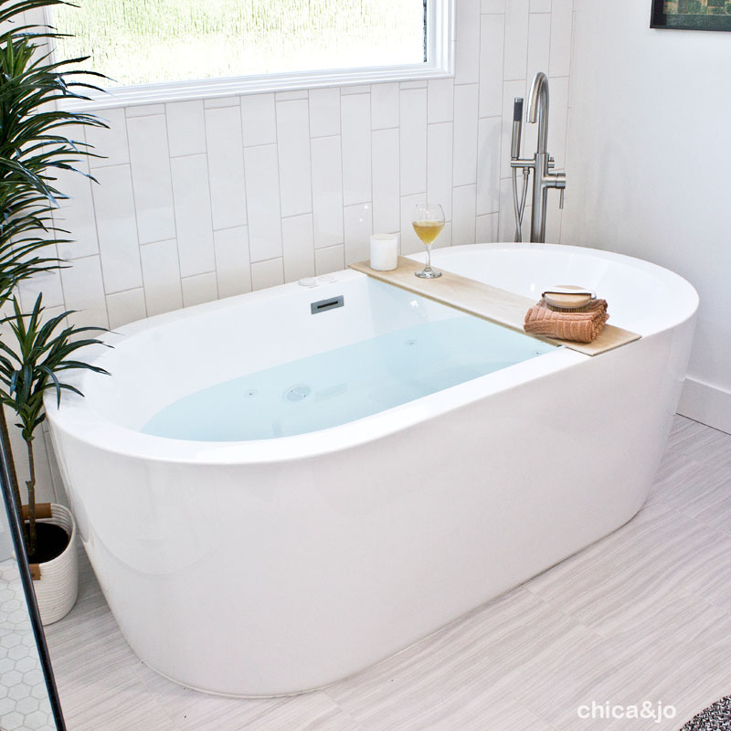 freestanding jetted tub