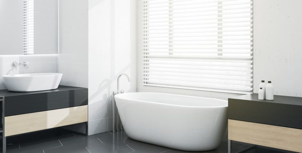 how to clean blinds in bathtub