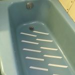 how to remove a cast iron bathtub